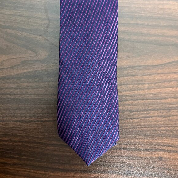 Michael Kors Men's Necktie 100% Silk Pink Purple Blue Classic Designer 3D Stripe - Picture 1 of 5